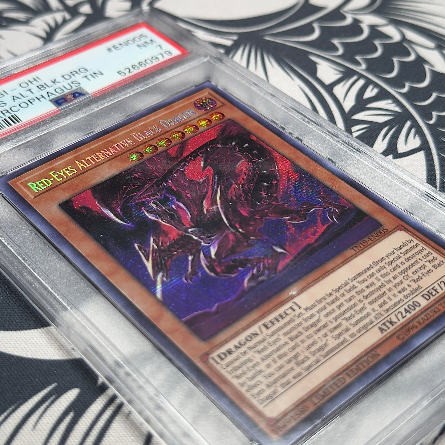 Red-Eyes Alternative Black Dragon PSA 7